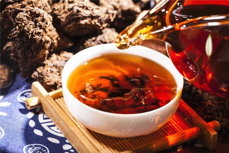 茶香四溢：一香源茶行引领传统茶文化